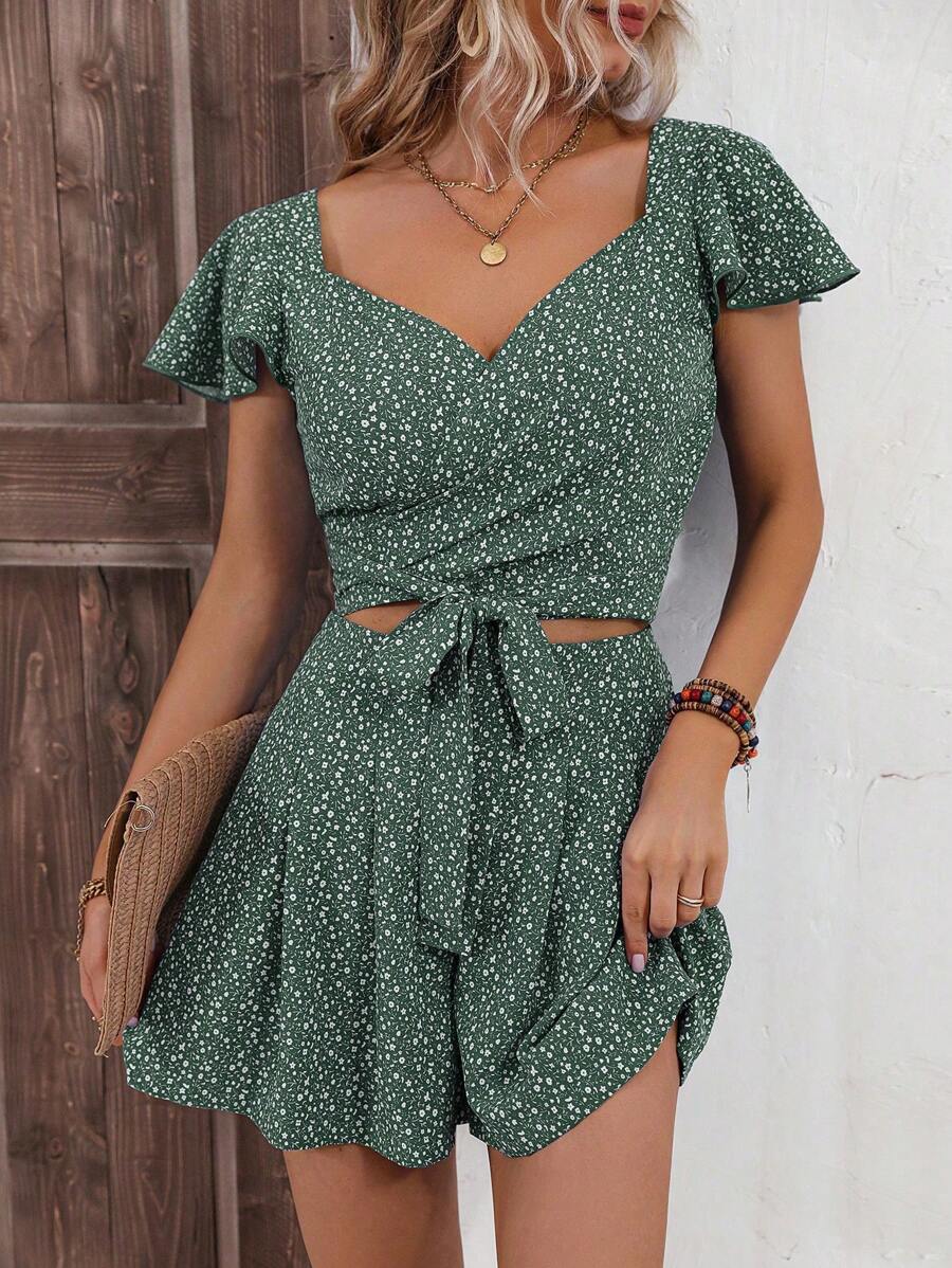 SHEIN LUNE In hoa Ditsy áo tay bướm Nút phía trước Top Cây trồng & Quần short - Màu xanh lá cây đậm - Xem 1