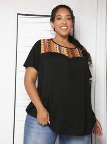 SHEIN CURVE+ 大碼幾何印花T恤 - 黑色 - 查看 3