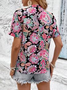 SHEIN VCAY Blusa con estampado de paisley de cuello notch de manga murciélago - Multicolor - Ver 2