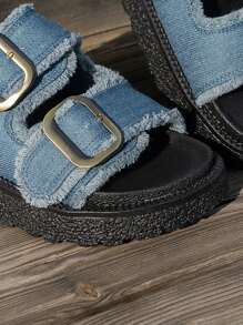 Sandales décontractées et de vacances pour femmes de couleur bleue à franges avec boucle et semelles épaisses à enfiler