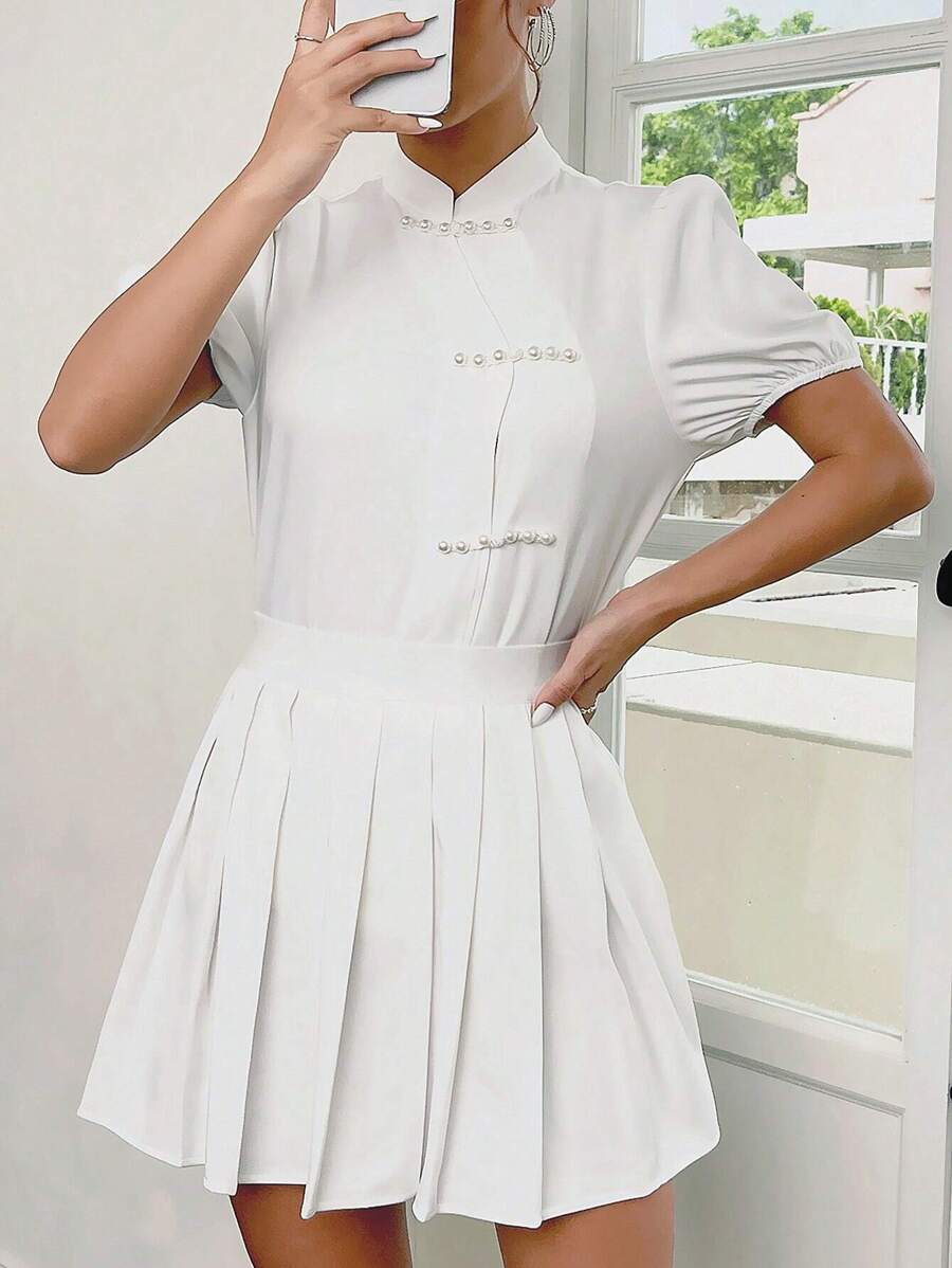 EastFlair 泡泡袖珍珠細節上衣＆褶皺裙