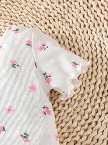 Baby Girl 2pcs Summer Casual Set: Floral Pattern Top With Solid Color Ruffled Edges - Multicolor - View 4