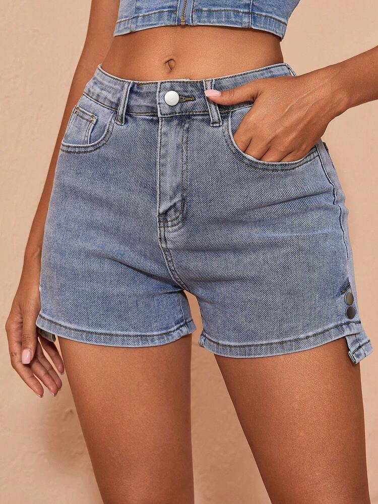 Shorts en mezclilla unicolor con bolsillo oblicuo con diseño de botón - Lavado ligero - Añade 1