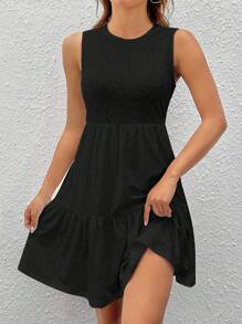 SHEIN EZwear Robe À Broderie Anglaise Unicolore À Volants - Noir - Voir 1