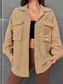 SHEIN EZwear 字母補丁細節翻蓋口袋落肩袖外套不附吊帶上衣 - 卡其色 - 查看 7