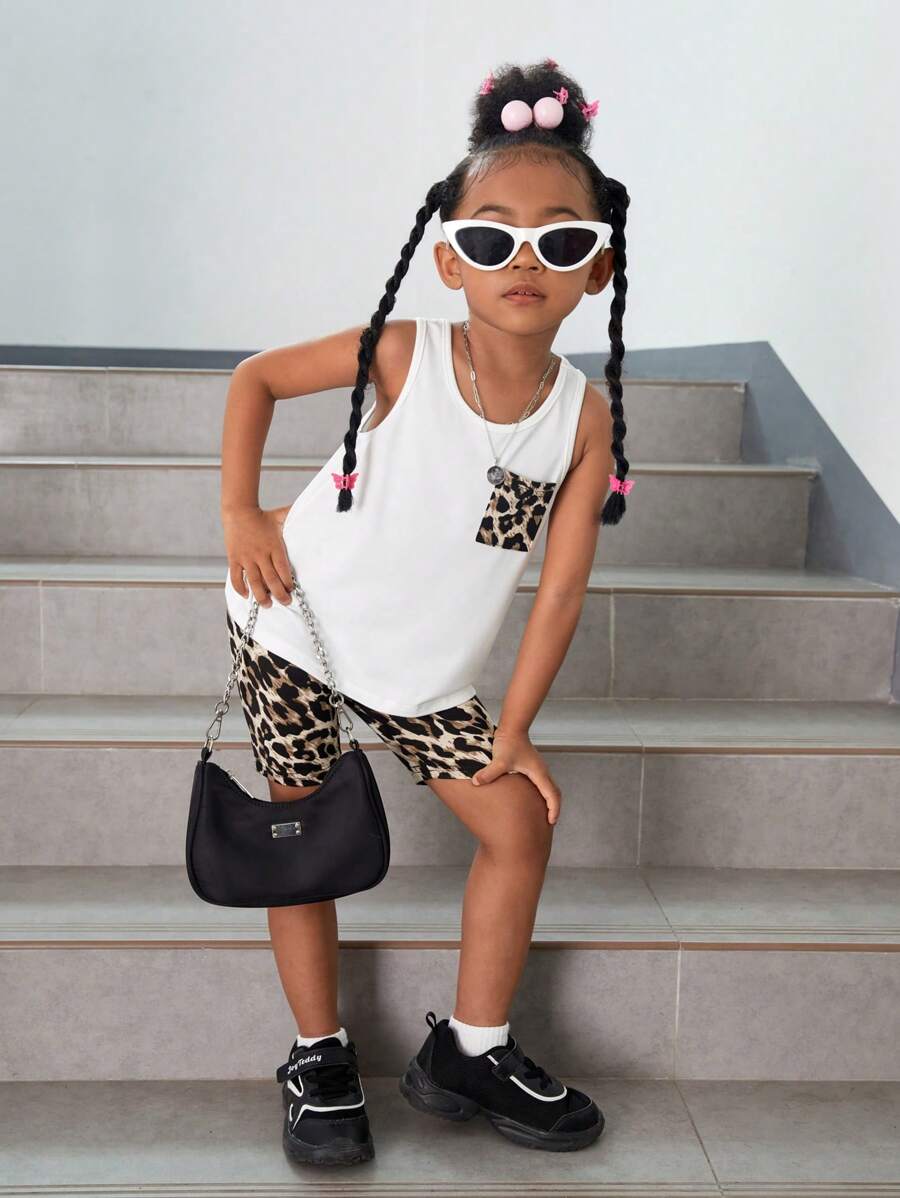 SHEIN Cô Gái Trẻ In hoa Báo Đã vá Túi Áo ba lỗ & Quần short đi xe - trắng - Xem 1