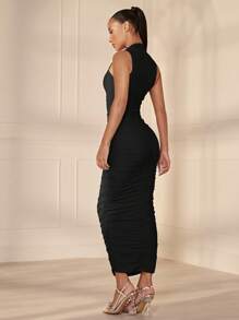 SHEIN BAE 前鏤空褶邊緊身連衣裙 - 黑色 - 查看 2