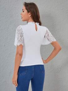 SHEIN Privé 蕾絲拼接小高領T恤 - 白色 - 查看 2