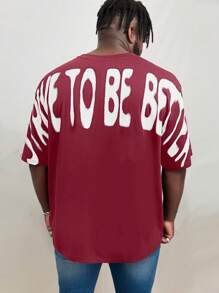 Manfinity RebelGame 男士大码標語圖案落肩T恤 - 酒紅色 - 查看 3