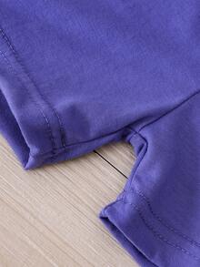 SHEIN 小男童王冠和字母圖案T恤和短褲 - 紫羅蘭色 - 查看 6