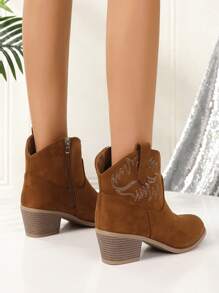 女性刺繡細節側拉鏈西部牛仔靴,優雅戶外仿麂皮靴子 - 駝色 - 查看 3