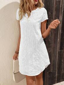 SHEIN Clasi 網眼刺繡缺口領連衣裙 - 白色 - 查看 4