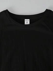 SHEIN Camiseta de manga corta con cuello redondo minimalista y holgada de unicolor con mangas raglán para niño preadolescente - Negro - Ver 5