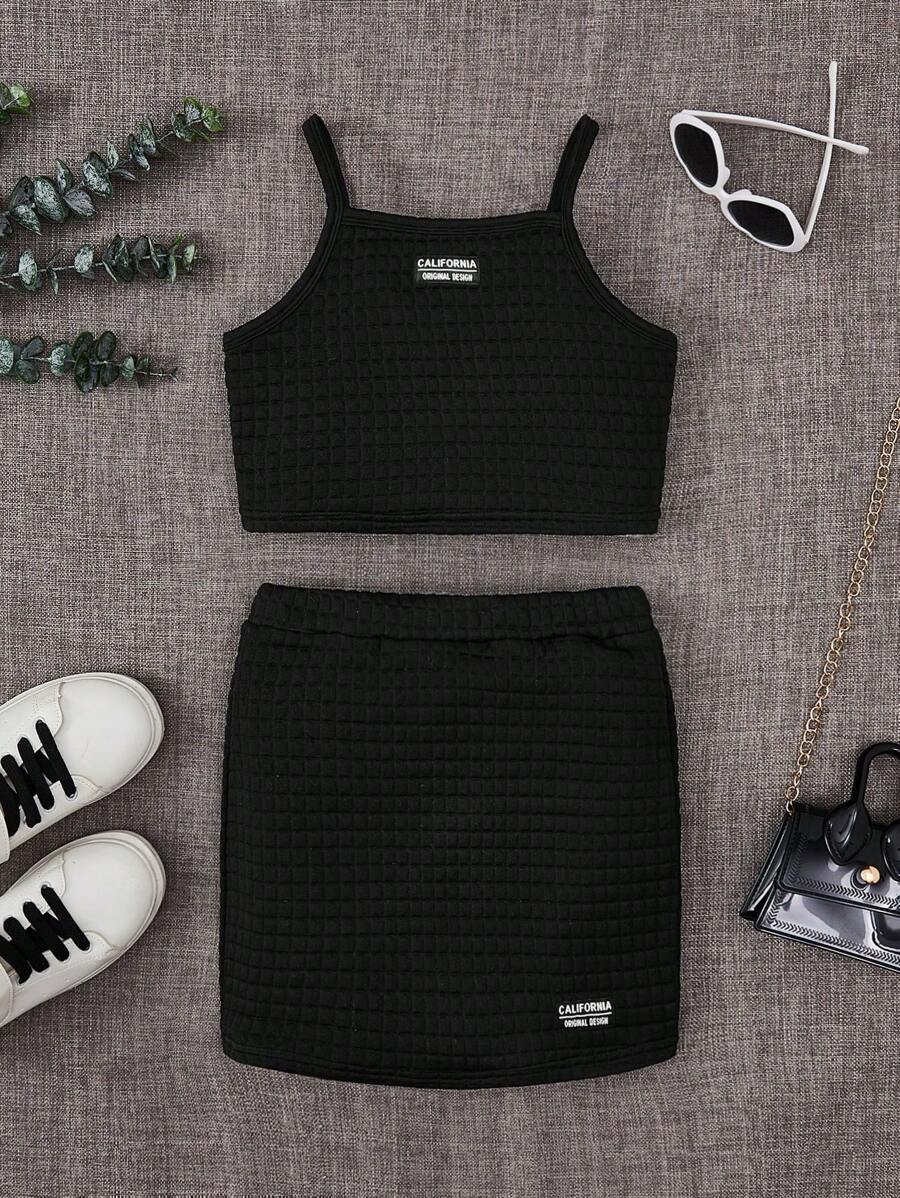 SHEIN 女大童字母補丁細節吊帶上衣和半身裙 - 黑色 - 查看 1