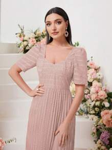 Modelyn 雞心領口泡泡袖百褶下擺連衣裙 - 藕粉色 - 查看 3