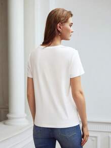 MOTF PREMIUM FLORAL EMBROIDERED T-SHIRT
