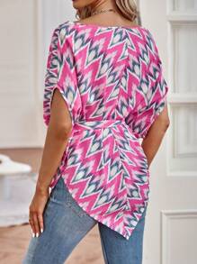 SHEIN LUNE 鋸齒形印花蝙蝠袖前打結襯衫 - 彩色 - 查看 3