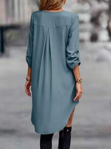 SHEIN LUNE 素色捲邊袖V領弧形下擺連衣裙 - 藍色 - 查看 2