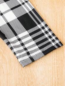 SHEIN Baby Boy Bear Print Tee & Plaid Pants