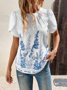 SHEIN LUNE Floral Print Petal Sleeve Plicated Detail Guipure Lace Trim Blouse - White - View 2