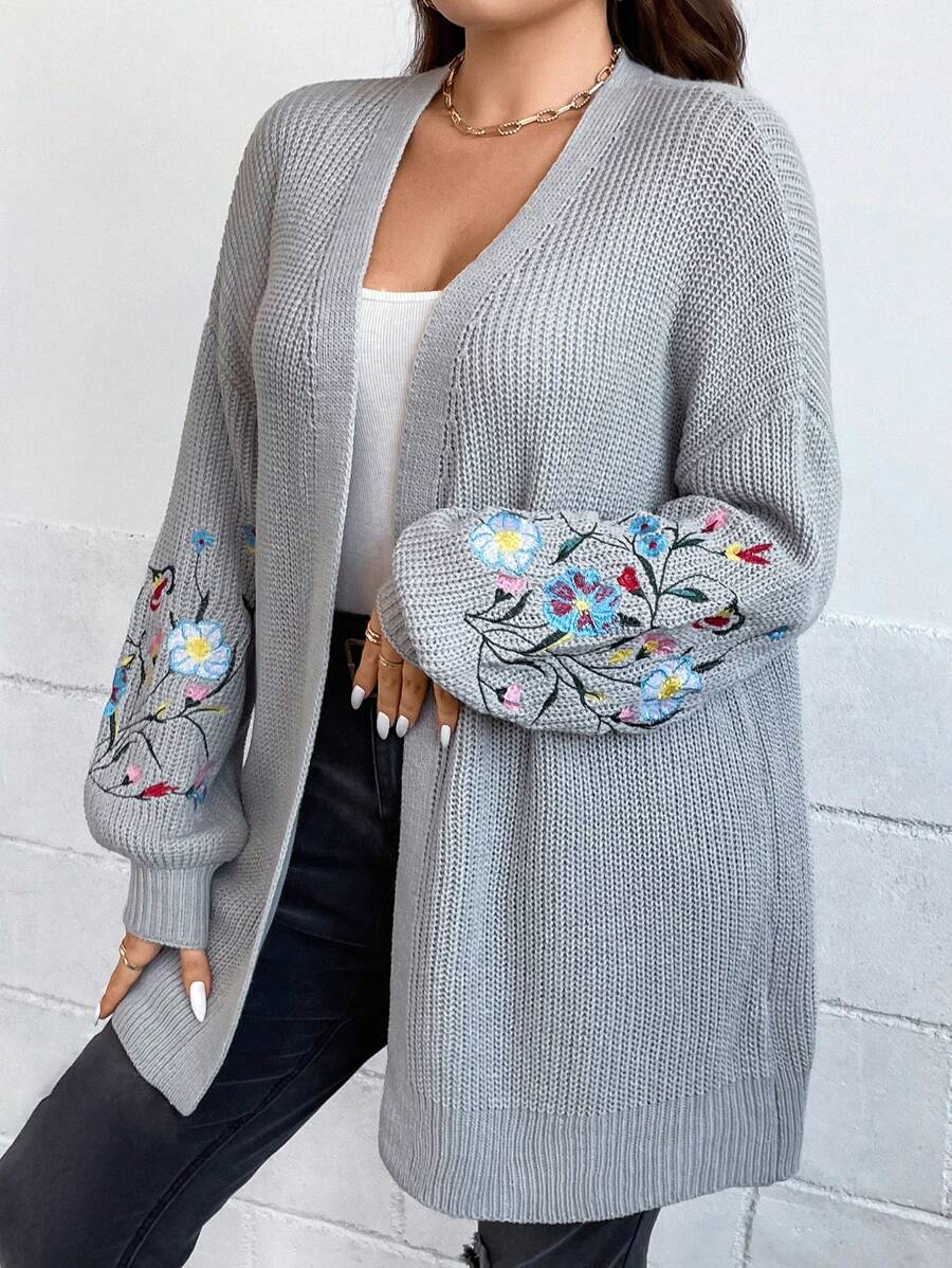 SHEIN LUNE Plus Size Floral Embroidery Drop Shoulder Cardigan, For Winter Fall - Light Grey - View 1