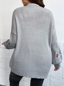 SHEIN LUNE Plus Size Floral Embroidery Drop Shoulder Cardigan, For Winter Fall - Light Grey - View 2