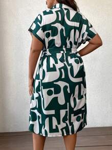 SHEIN LUNE 大碼幾何印花腰帶襯衫洋裝 - 彩色 - 查看 2
