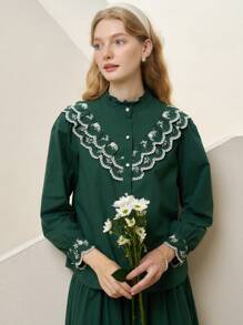 Simple Retro Floral Embroidery Ruffle Trim Button Front Shirt - Dark Green - View 1