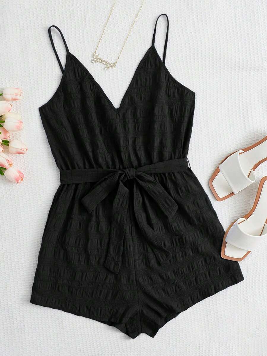 SHEIN VCAY 素色腰帶吊帶連體短褲 - 黑色 - 查看 1