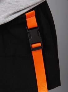 SHEIN 男小童素色T恤&帶扣細節短褲 - 彩色 - 查看 6