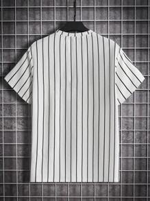 Manfinity RebelGame Hombres con estampado de rayas y letra Camiseta & de cintura con cordón Shorts - Blanco y Negro - Ver 4