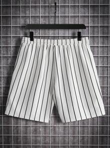 Manfinity RebelGame Hombres con estampado de rayas y letra Camiseta & de cintura con cordón Shorts - Blanco y Negro - Ver 8