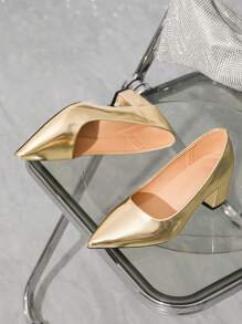 Zapatos espléndido dorado de tacón alto para primavera con verano