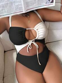 SHEIN SXY 撞色大碼一件式泳衣挖空 抽繩 褶邊 - 黑與白 - 查看 1