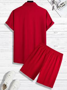 Manfinity Homme Men Solid Button Up Shirt & Drawstring Waist Shorts - Red - View 4