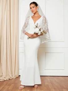 SHEIN Belle 蕾絲拼接斗篷袖魚尾裙下擺婚紗連衣裙不附面紗 - 白色 - 查看 5