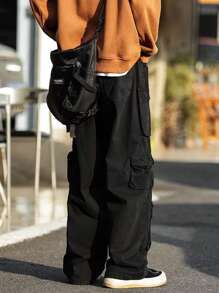 Manfinity Roghcode Men Flap Pocket Side Cargo Trousers - Black - View 2