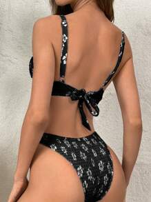 Swim DD+ Floral Print Smocked Underwire Bikini Set For Summer Beach - Black and White - View 2