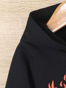 男嬰火和字母圖案連帽衫和運動褲 - 黑色 - 查看 5