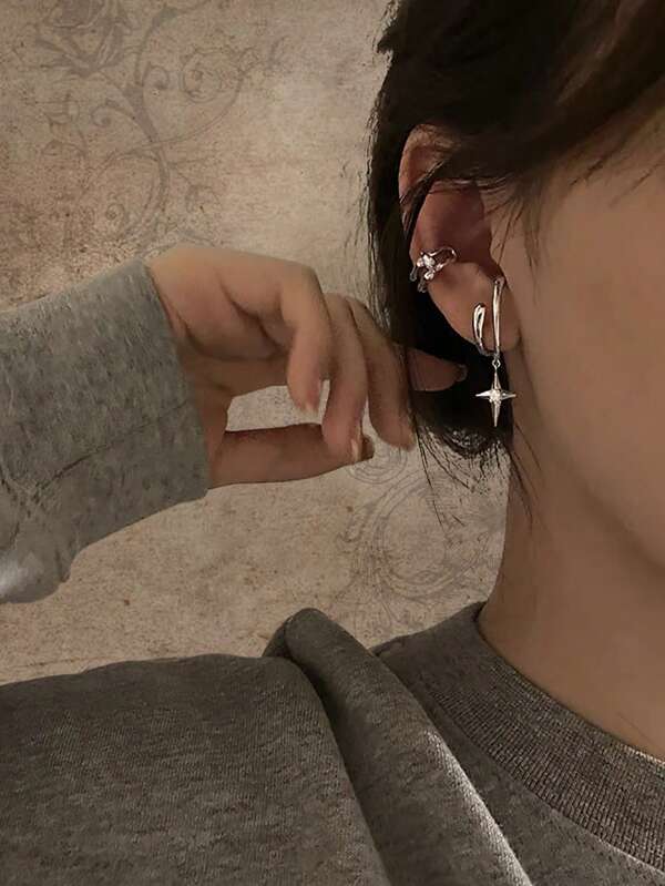 ROMWE Goth 1pair Fashion Zinc Alloy Star Rhinestone Decor Mismatched Ear Cuff For Women For Dating Gift