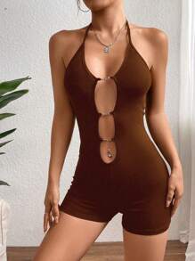 Zolique 鏈條細節鏤空後背繫帶吊脖彈力緊身連體短褲 - 咖啡棕 - 查看 3