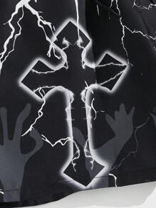 ROMWE MEN Goth Men Cross Letter Graphic Drawstring Waist Shorts, Football Style - Black - View 4