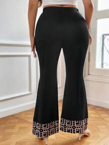 SHEIN Privé 大碼字母圖案金屬圓環前拉鍊喇叭褲 - 黑色 - 查看 2