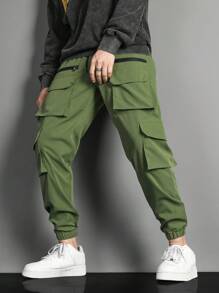 Manfinity EMRG 男士翻蓋口袋腰部抽繩工裝褲 - 橄欖綠 - 查看 2