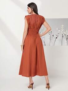 Modelyn 棉缺口領墊肩洋裝 - 鏽棕色 - 查看 2
