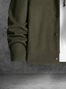 Manfinity Homme 宽松男士翻盖口袋落肩保暖灯芯绒夹克，外出长袖休闲轻便外套，送给朋友、丈夫、男友的礼物，适合秋冬季穿着。 - 軍綠色 - 查看 4