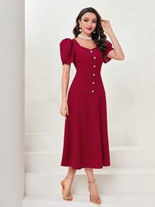 Modelyn 雞心領口泡泡袖前紐扣連衣裙 - 酒紅色 - 查看 3