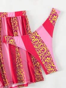 Set de bikini cu imprimeu peste tot cu pantaloni scurți de vară pentru vacanță pe plajă