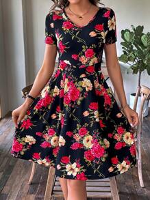 SHEIN Clasi Floral Print A-line Dress - Multicolor - View 3