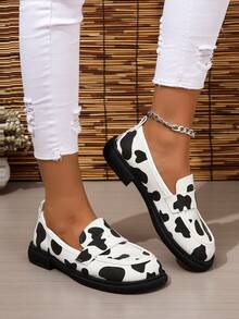Women's Fashionable Flat Shoes With Cow Print - متعدد الألوان - مشاهدة 2